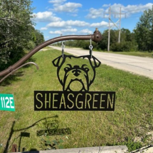 Bulldog Family Name Sign image 1